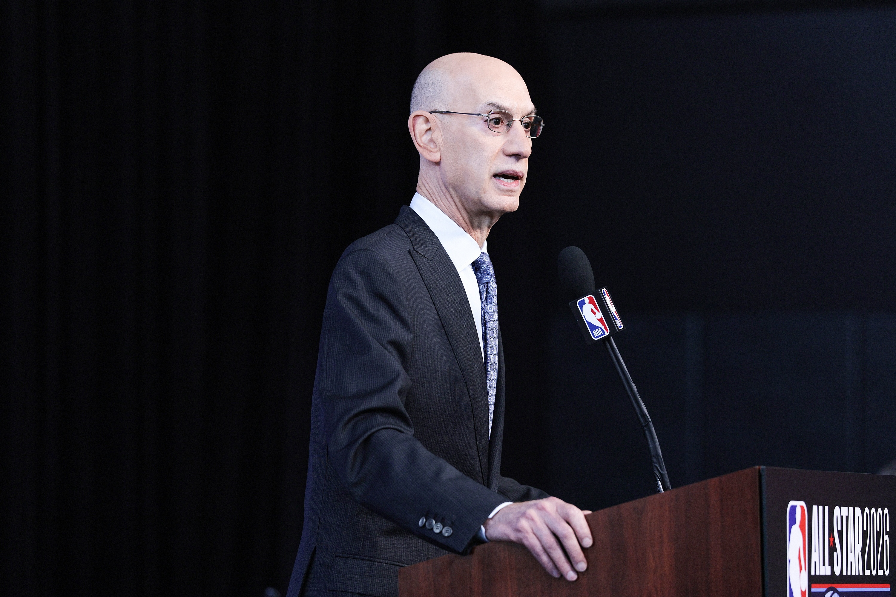 爱游戏官方网站-真得治治这摆烂了！单赛季8支球队输55场+ NBA历史首次！